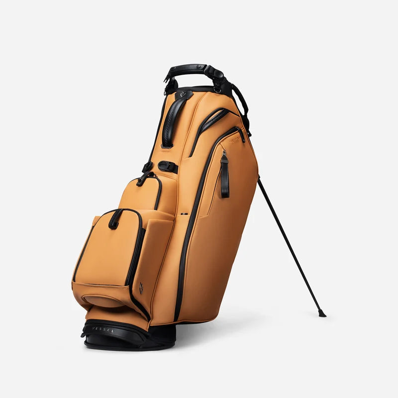 Player VI Pro Stand - Iron Brew